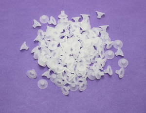 供應(yīng)深圳液態(tài)單粒硅膠導(dǎo)電按鍵液態(tài)單粒按鍵